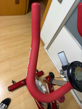 Bicicleta Spinning BH Fitness Roja