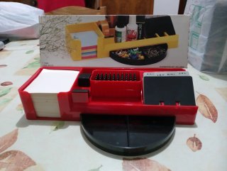 Portaoggetti da scrivania vintage rosso
