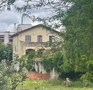 Casa + terreno Torrelavega 2880m2 880 construí2