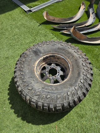 Rueda Cooper Discoverer STT PRO 35x12.50R15