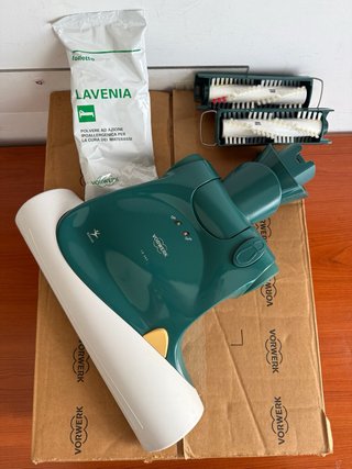Folletto battitappeto eb360 vorwerk completo
