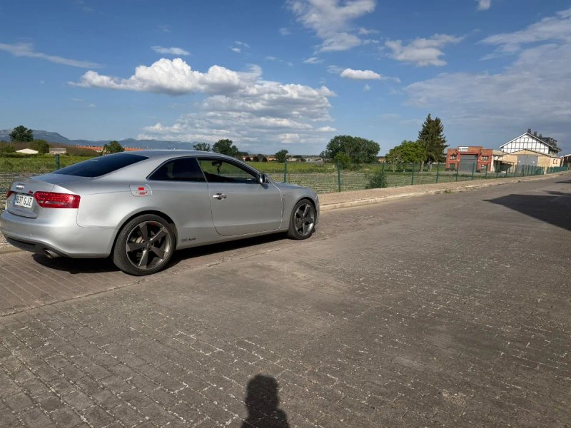 Audi A5 2009 - foto 1
