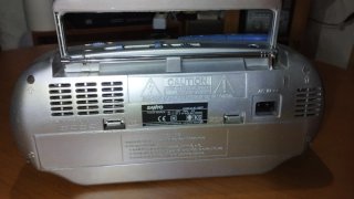 Radio Cassette Sanyo M-1587F
