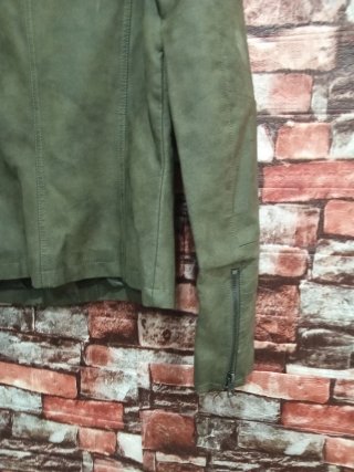 Cazadora Biker ONLY verde oliva