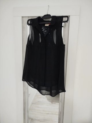 Camisa negra de gasa