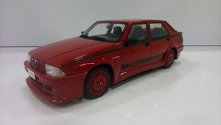 Laudoracing Alfa 75 Turbo Evoluzione 1/18