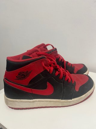 Zapatillas Nike Air Jordan 1 Mid Rojas/Negras