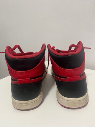 Zapatillas Nike Air Jordan 1 Mid Rojas/Negras