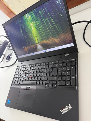 Ordenador portátil Lenovo 11th