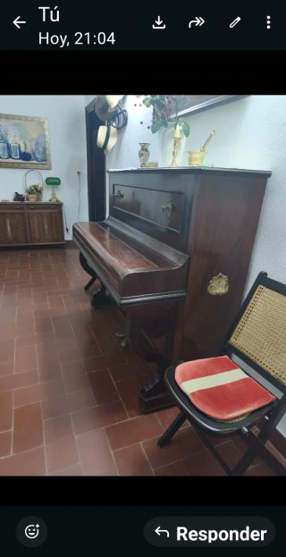 Piano de pared PIAZZA Sevilla
