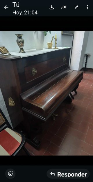 Piano de pared PIAZZA Sevilla