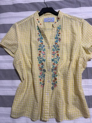 Camisa cuadros amarilla bordada Talla M
