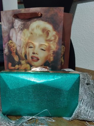 Bolso de fiesta metálico verde y dorado