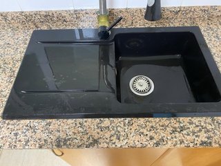 Fregadero Negro Granito con Grifo
