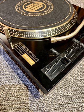 Pareja Reloop RP 7000 mk2 Gold Edición Limitada