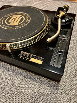 Pareja Reloop RP 7000 mk2 Gold Edición Limitada