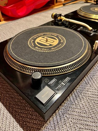 Pareja Reloop RP 7000 mk2 Gold Edición Limitada