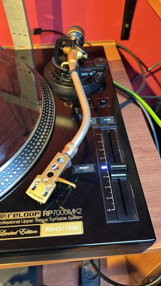 Pareja Reloop RP 7000 mk2 Gold Edición Limitada
