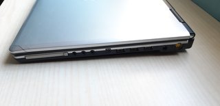 Fujitsu PIEZAS y Cargador Universal y conectores