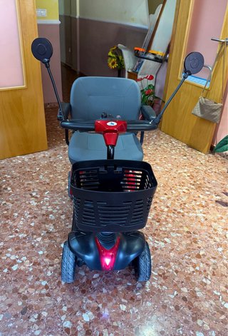 Silla de ruedas eléctrica movilidad reducida NUEVA