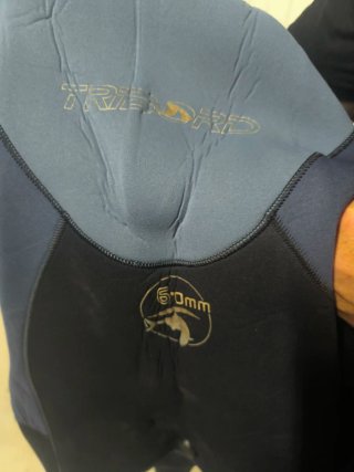 Traje de buceo neopreno tribord y aletas