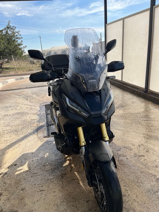 Honda X-ADV 750cc Negra y Gris
