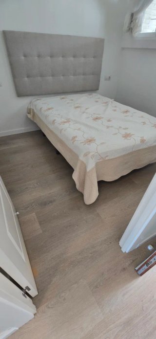 Montador profesional de suelos SPC | Calidad