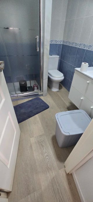 Montador profesional de suelos SPC | Calidad