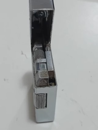 Accendino vintage cromato