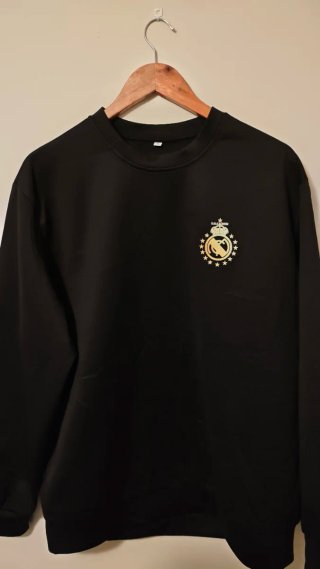 Sudadera Real Madrid Negra con estrellas