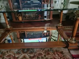 Mesa de centro de cristal y madera