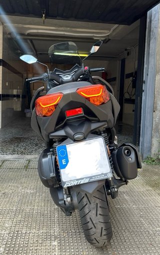 Yamaha XMAX 300 Negra