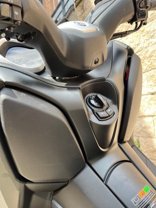 Yamaha XMAX 300 Negra