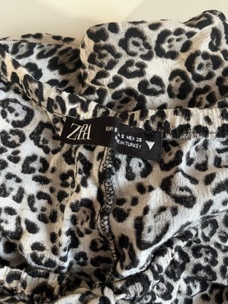 Pantalones anchos, de lino . estampado leopardo