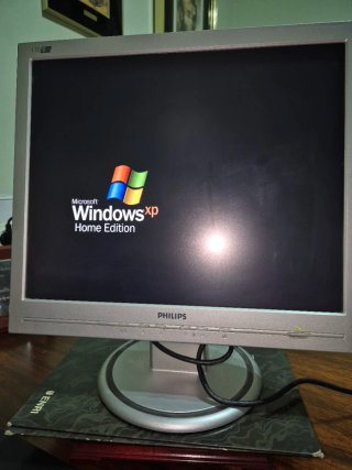 Torre PC Asus Beige/Plata + Pantalla Philips