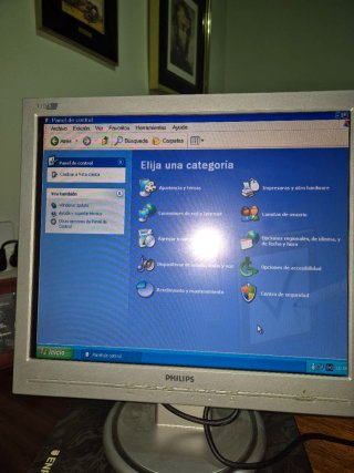 Torre PC Asus Beige/Plata + Pantalla Philips