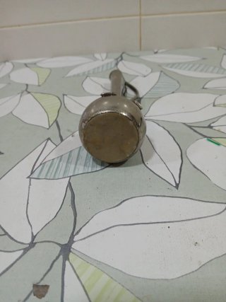 Jarrón antiguo metal 18 cm