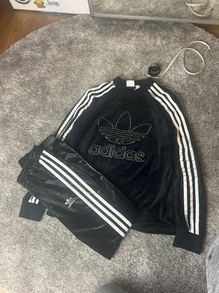 Conjunto Adidas Terciopelo Y2K Negro