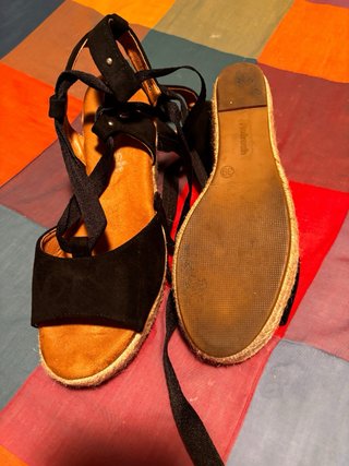 Sandalias de cuña esparto negras