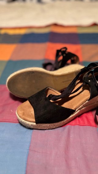 Sandalias de cuña esparto negras