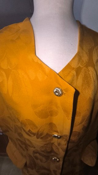 Conjunto traje mujer 2 piezas dorado