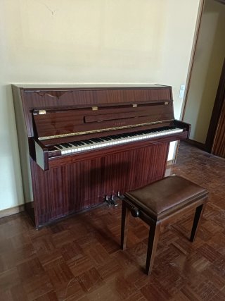Piano Vertical Yamaha como Nuevo