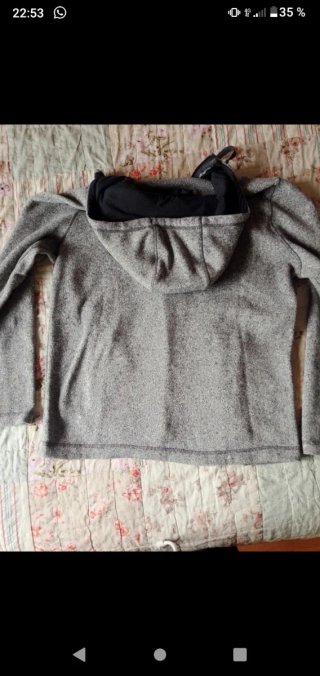 Sudadera gris con capucha Talla L