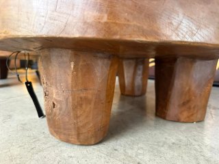 Coppia di tavolini in teak indonesiano antico