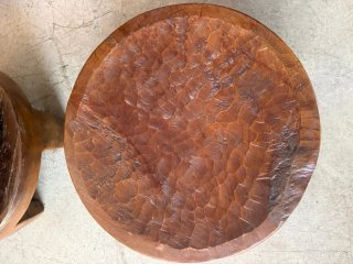Coppia di tavolini in teak indonesiano antico