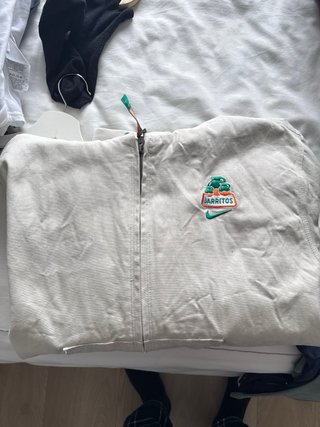 Chaqueta Nike x Jarritos Edición Limitada Talla L