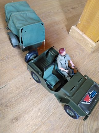Madelman Jeep y Remolque original 1 generacion