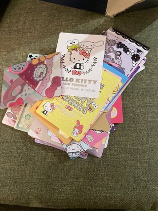 51 Cromos Hello Kitty sin repetir