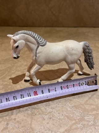 Figura caballo blanco juguete