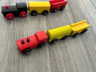 Tren madera  de madera IKEA